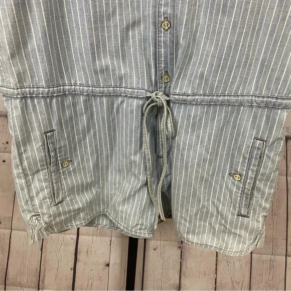 Levi’s Denim Pin Stripe Romper Size Medium - Picture 5 of 8